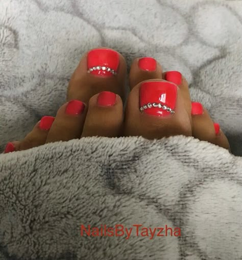 Neon Orange Pedicure Ideas, Bright Toenails, Red Pedicure Designs, Red Pedicure Toenails, Valentines Pedicure Toenails, Bright Pedicure Ideas, Red Toes Pedicure, Fall Toenail Designs, Red Toe Nail Designs