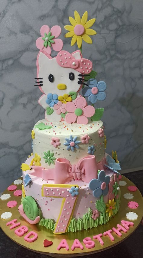 Kitty Theme Cake, Hello Kitty Theme Cake, Hello Kitty Theme, Kitty Theme, Beautiful Cake Designs, Hello Kitty Themes, Beautiful Cake, Theme Cake, Cat Theme