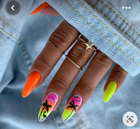 Tropical Nail Art Designs, Neon Holiday Nails, Crazy Summer Nails, Disney Acrylic Nails, Palm Tree Nails, Gel Toe Nails, Tropical Nails, Edgy Nails, Gel Nails Diy