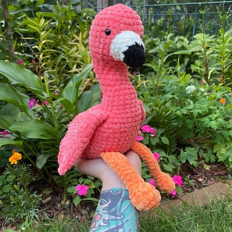 33 Fabulous Flamingo Crochet Pattern Round up! Flamingo Crochet Pattern, Amigurumi Flamingo, Bird Crochet Pattern, Crochet Animals Amigurumi, Crochet Flamingo, Flamingo Plush, Bird Crochet, Flamingo Craft, Crochet Plushie