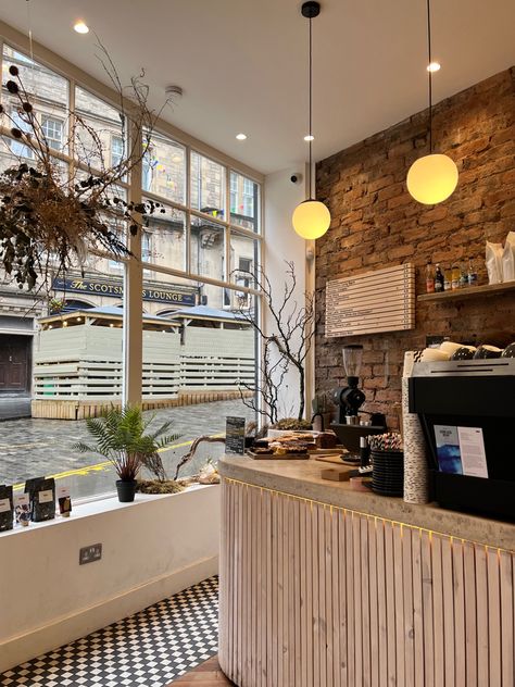 #edinburgh #cafe #scandinaviandesign #minimalist #cozy #architecture #style #contemporary #europe #scotland Scandi Cafe, Coffee Shop Aesthetic Cozy, Edinburgh Cafe, Cozy Cafe Aesthetic, Quirky Cafe, Cozy Architecture, Office Collaboration Space, Crepe Cafe, Cosy Aesthetic