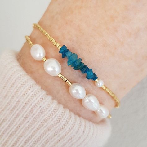 Dainty Blue Apatite Natural Gemstone Chip Crystal Bracelet | Etsy Seed Bead Gemstone Bracelet, Diy Gemstone Chip Jewelry, Dainty Stone Bracelet, Crystal Chip Jewelry Ideas, Chip Stone Bracelet, Chip Stone Jewelry, Dainty Crystal Jewelry, Stone Chip Jewelry, Gemstone Bracelets Diy