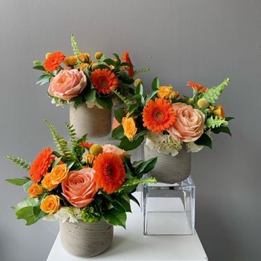 Citrus Centerpiece, Small Flower Arrangements, Table Flower Arrangements, Citrus Wedding, Small Centerpieces, Fall Flower Arrangements, Flower Vase Arrangements, Flower Arrangements Simple, Floral Arrangements Diy