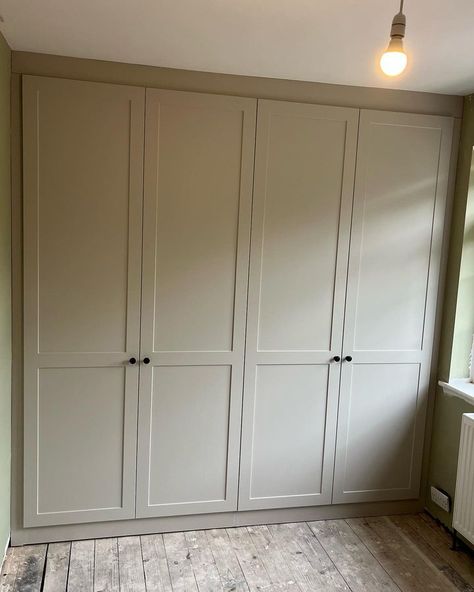 Hashtag #wardrobe en Instagram • Fotos y vídeos Deep Wardrobe Ideas, Cupboard Wardrobe Ideas, Deep Wardrobe, Shaker Wardrobes, Shaker Wardrobe Doors, Shaker Wardrobe, Cupboard Wardrobe, Shaker Doors, Fitted Wardrobes