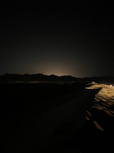 #desert #desertaesthetic #nightsky #mountains #views Scary Desert, Desert At Night, Desert Aesthetic, Night Time, Night Skies, At Night, Screen, Collage, Pins