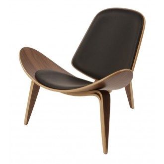 Hans Wagner Hans Wegner Shell Chair, Famous Chair, Wegner Chair, Chair Design Wooden, Shell Chair, Hans Wegner, Wing Chair, Wooden Chair, Chairs For Sale