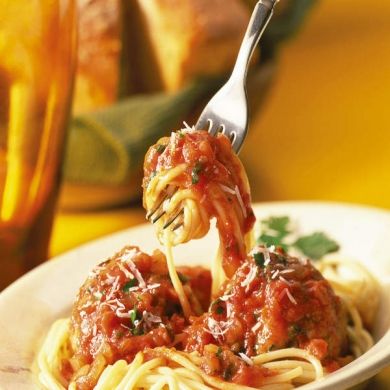 Tomato Sauce Olive Garden Spaghetti, Spaghetti Sauce With Meatballs, Sauce With Meatballs, Spaghetti With Meatballs, Italian Spaghetti Sauce, Copycat Recipes Olive Garden, Italian Spaghetti, Resep Pasta, Olive Garden Recipes