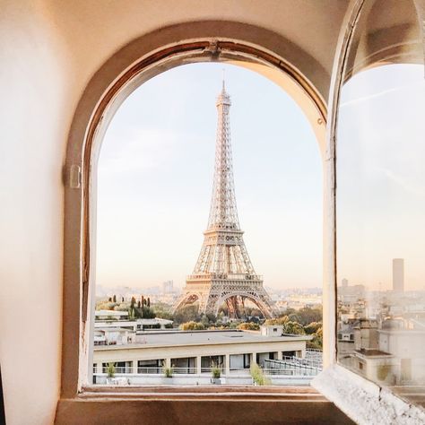 pinterest ✰ @/ eydeirrac Paris Morning, Big Board, Paris Aesthetic, Beauty Inspo, Oui Oui, The Eiffel Tower, Travel Goals, Pretty Places, Oh The Places Youll Go