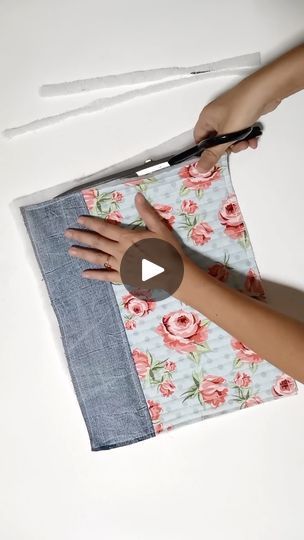 How To Make A Laptop Bag, Sew Laptop Case, Laptop Sleeve Tutorial, Laptop Bag Tutorial, Laptop Pouch Diy, How To Make A Book Sleeve, Laptop Sleeve Sewing Pattern, Laptop Case Diy, Diy Laptop Bag Pattern