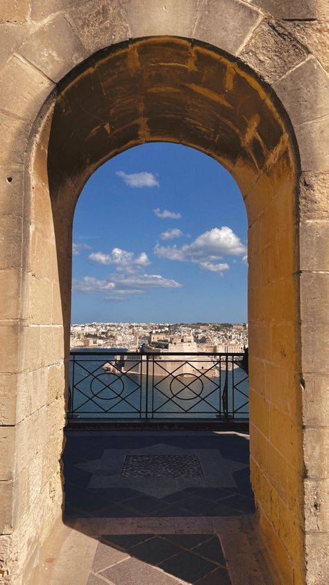 #valetta #malta #photography #travel #aesthetic #summer Malta Aesthetic, Malta Photography, Valetta Malta, Summer Plans, Classy Wedding, Photography Travel, Aesthetic Summer, Pretty Stuff, Travel Aesthetic