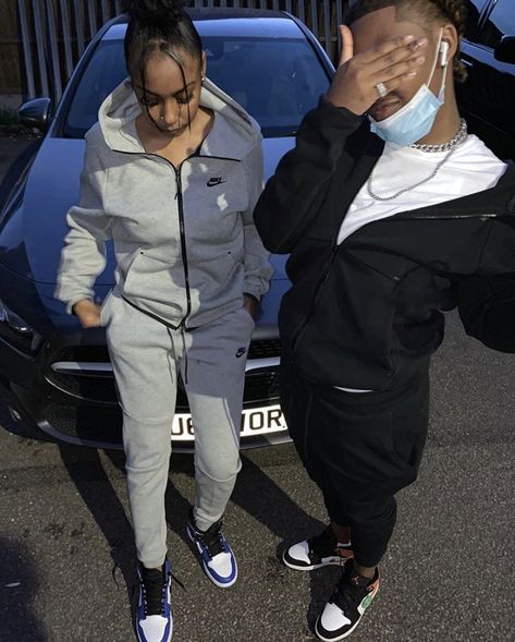 Nike Tech Fleece Couple, Tech Fleece Couple, Couple Matching Nike Tech Fleece, Tech Fleece Girl, Nike Tech Couple Goals, Nike Tech Fleece Women’s, Nike Tech Fleece Drip Girl, Tech Outfit, Tech Girl