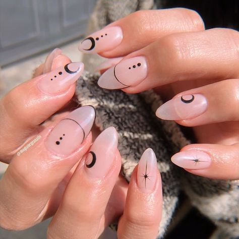 Witchy Nails, Minimal Nails, Almond Acrylic Nails, Dipped Nails, Minimalist Nails, Fire Nails, Funky Nails, Pretty Acrylic Nails, Fancy Nails