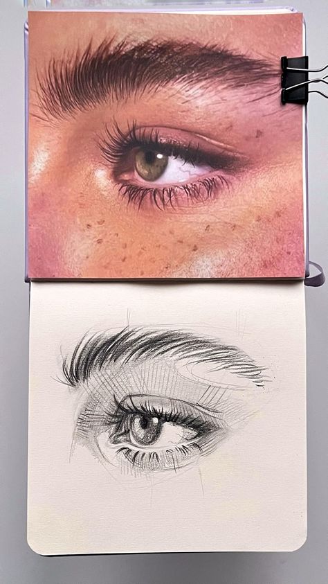 Gaby Niko, Human Face Drawing, Best Watercolor Brushes, Portrait Tutorial, Color Pencil Illustration, Sketching Tips, Eye Drawing Tutorials, Sketches Of People, Sketches Tutorial