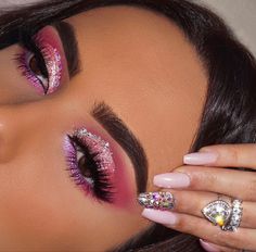 Glam Barbie Makeup, Karol G Makeup Looks Concert Pink, Hot Pink Eyeshadow Looks With Glitter, Pink Chunky Glitter Eye Makeup, Pink Eye Makeup With Rhinestones, Pink Glitter Glam Makeup, Black Barbie Makeup Look, Pink Makeup With Gems, Makeup Looks With Diamonds