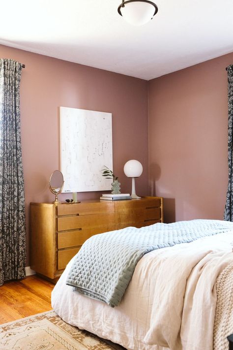 Muted Pink Bedroom, Renovation Living Room, Japandi Bedroom, Pink Bedroom Design, Small Dining Room, Mid Century Modern Bedroom, Muted Pink, Grand Rapids Mi, Pink Bedding