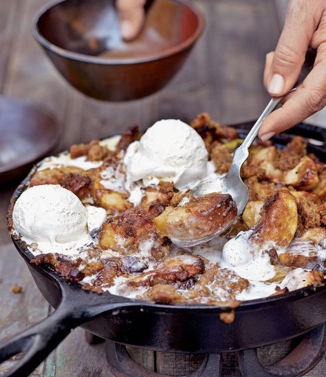 Smoked Bacon-Bourbon Apple Crisp from Project Smoke by Steven Raichlen Apple Crisp Topping, Steven Raichlen, Raspberry Crumble, Classic Apple Pie, Magazine Recipes, Tailgating Recipes, Tailgate Food, Grilling Season, Smoked Food Recipes