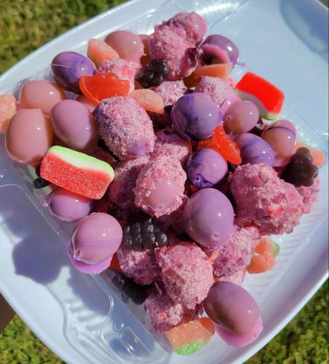 Candies Grapes, Candied Jolly Rancher Grapes, Grapes Candy, Candy Grape Prices, Purple Grapes Aesthetic, Grape Snacks, Snack Aesthetic, Candy Fruits, Grape Bowl