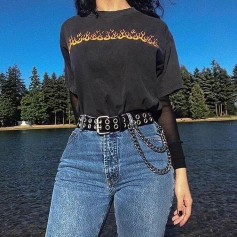 Outfit Inspirations Edgy, Grunge Outfits 90s, Fashion Outfits Plus Size, Converse Outfits, Outfits Edgy, Taiping, 90's Fashion, Tumblr Outfits, Indie Outfits