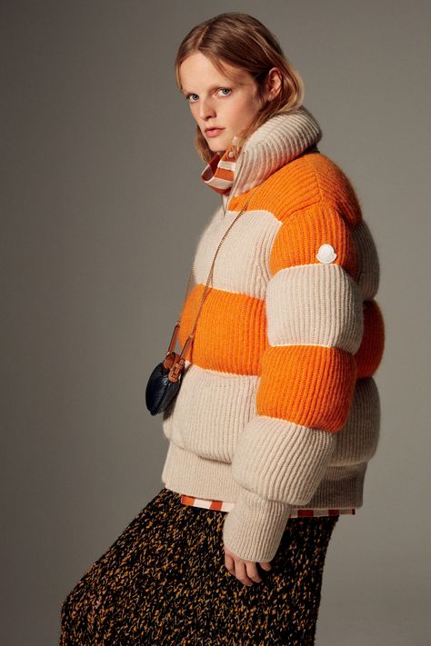 Cashmere Jacket, Runway Trends, Print Trends, Winter 2022, Fall 2022, Fashion Show Collection, Knit Jacket, London Fashion Week, Runway Fashion