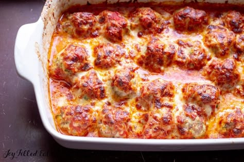 21 Easy Low Carb Keto Casserole Recipes Keto Meatball Casserole, Keto Zucchini Recipes, Ground Turkey Casserole, Meatball Parmesan, Turkey Casserole Recipe, Keto Meatballs, Meatball Casserole, Low Carb Meatballs, Turkey Casserole