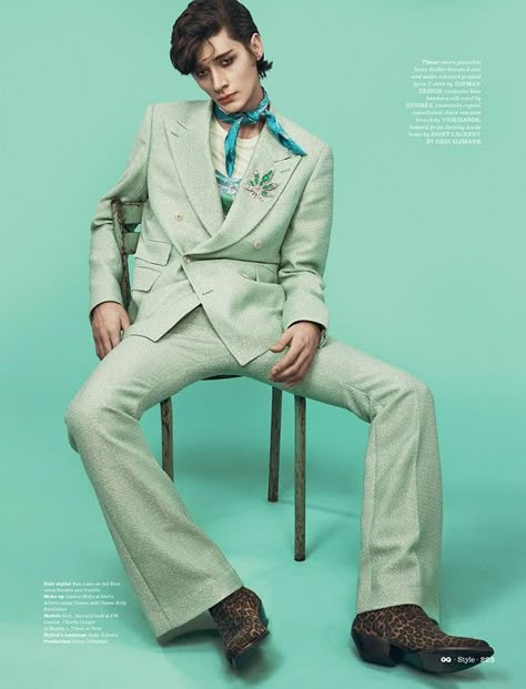 Le Freak C’est Chic by Thomas Cooksey for GQ Style UK Fashion Photography Indoor, Style Androgyne, Photography Indoor, Mode Editorials, Vogue Men, Mens Editorial, Gq Style, Mens Fashion Photography, Vogue Uk