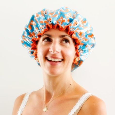 Easy Laminated Shower Cap Diy Shower Cap, Aussie Hair Products, Homemade Dress, Shower Caps, Sewing Tutorials Free, Money Makers, Sewing Clothing, Shower Cap, Beginner Sewing