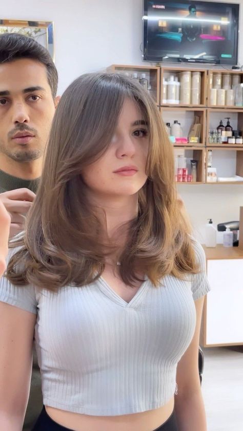 Haircuts For Medium Length Hair Layered, Haircuts For Medium Length Hair, Oval Face Haircuts, Hair Inspiration Long, Layered Haircuts For Medium Hair, Hairstyles For Layered Hair, Hair Tips Video, Front Hair Styles, Haircuts For Medium Hair