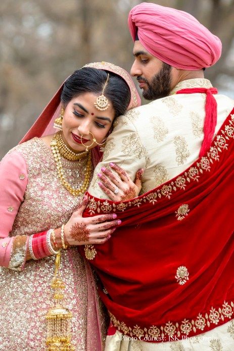 Supinder and Harman | Modesto | USA Weddings | WeddingSutra Wedding Capal Photo, Dulha Dulhan Couples Photography, Cupal Pose, Hindu Wedding Photos, Marriage Poses, शादी की तस्वीरें, Bride And Groom Photography, Loved And Lost, Bride Groom Poses