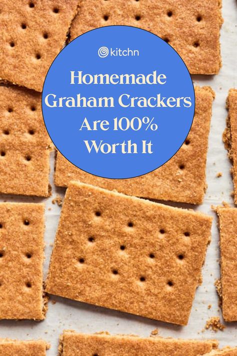 Homemade Snack Crackers, Healthy Graham Crackers, Graham Crackers Recipe, Graham Cracker Recipe, Homemade Crackers Recipe, Homemade Graham Cracker, Cracker Recipe, Graham Cracker Recipes, Crackers Recipe