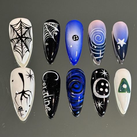 Hi Friends 🐰 Welcome to my Shop, My name is Selena and I make Custom Press On Nails %100 Painted and made by me!  * These Press On Nail Sets are made from quality gel products and I take the extra precautions to send out all nails with care as each order is made entirely just for you! * Each Set you will receive 10 Custom Nails, File & Buffer, Cuticle pusher, Alochol Wipe, Nail adhesive stickers & Nail adhesive glue, and lastly Cuticle Oil * Please refer to personalization box to enter custom size & shape 💌 I take custom requests for any set through Message or on Instagram, Direct Message Me for any questions or concerns 💌 Bling Spooky Nails, Nails For Salem Ma, Horror Nails Almond, Basic Short Square Nails, Halloween Movie Themed Nails, Coraline Nails Ideas, Hawolleen Nails, Coraline Almond Nails, Almond Shaped Nails Halloween