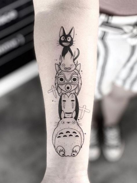 Tatuaje Studio Ghibli, Black And Grey Tattoos For Men, Black And Grey Tattoos Sleeve, Studio Ghibli Tattoo, Totem Tattoo, Tato Minimal, Ghibli Tattoo, Dope Tattoos, Simplistic Tattoos