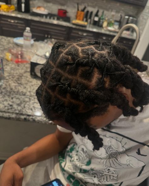 barrel twists 🤎 #barreltwistlocstyles #barreltwistformen #barreltwistlocstyles #locnation Barrel Twist, Dreadlock Hairstyles For Men, Street Fashion Men Streetwear, Men Streetwear, Dreadlock Hairstyles, Loc Styles, Hairstyle Ideas, Mens Streetwear, Locs