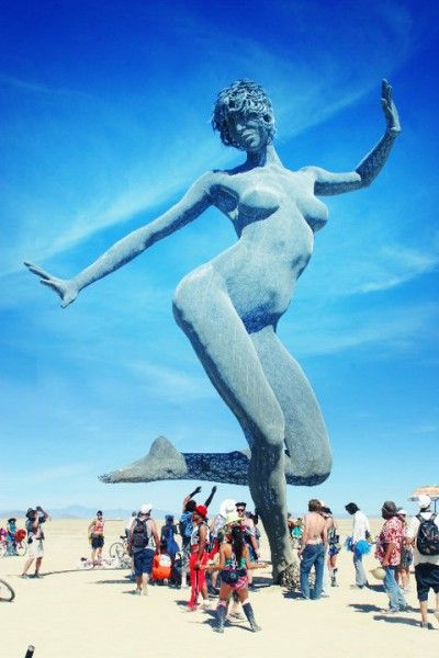 Burning man 2010 year i went : ) I can't wait to go back home )'( Burning Man Sculpture, Break From Reality, No Patience, Burning Man Art, Sacred Garden, Black Rock Desert, Nevada Desert, Party Fotos, Art Steampunk