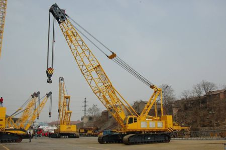 The #Best #Crawler #Cranes Available Online Construction Crane, Crane Operator, Crane Machine, Crawler Crane, Crane Design, Truck Cranes, Construction Tools, Heavy Machinery, Construction Vehicles