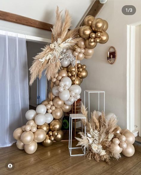 Confirmation Balloon Decor, Engagement Party Aesthetic, Balloons For Baby Shower, White Balloon Garland, Deco Ballon, Anniversary Party Decorations, Deco Rose, Champagne Party, Communion Party