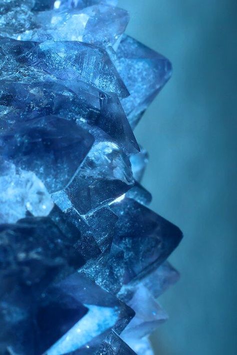 Sapphire Aesthetic, Crystal Background, Describe Your Personality, Crystal Aesthetic, Counting Stars, Crystal Gems, Crystals Minerals, Blue Aesthetic, Blue Wallpapers