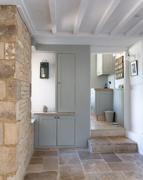 Natural, authentic materials have been used at this cottage in the Cotswolds 🤍 Our Aged Bronze Mushroom cabinet knobs have been used which offer a rich, matt finish. This finish contrasts perfectly with light shades and dark colours alike such as @farrowandball & @littlegreenepaintcompany. View our extensive range of Aged Bronze products on our website. . . . . #fromtheanvil #ironmongery #cotswolds #cotswoldstone #authentic #rustic #cotswoldcottage Art Deco Floor Tiles, Tuscany Home, Art Deco Floor, Cotswold Stone, Cotswold Cottage, Mushroom Cabinet, Stone Bathroom, Cottage Bathroom, Aged Bronze