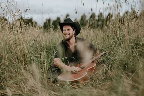 Dylan Wright on Instagram: “When you’re at the same wedding with @jamesdayweddings and you both have a spare 5 minutes. Country music photoshoot time. Thank you sir.…” Country Music Photoshoot, Music Photoshoot, Country Music, Riding Helmets, Music, Instagram