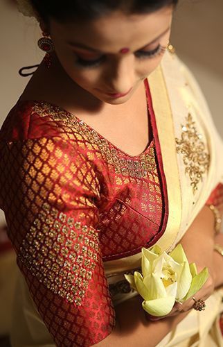 Work On Brocade Blouse, Rekha Saree, Exclusive Saree Blouse Designs, Blouse Aari Work, Normal Blouse, Brocade Blouse Designs, Blouses Work, Silk Saree Blouse Designs Patterns, Long Blouse Designs