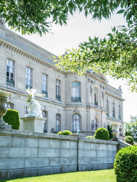 Exterior-of-The-Elms-In-RI-Newport Newport Ri Mansions, Newport Mansions, Italian Paintings, Historic Mansion, Newport Rhode Island, Dutch Painters, Summer Cottage, Newport Ri, Take A Photo