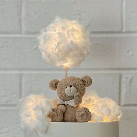 Custom Cake Designer Melbourne on Instagram: "BEAR IN THE NIGHT SKY 🧸☁️
Original design by @sweet_homemadebykb 🤎
#bear #nightsky #lights #clouds #stars #cute #love #cakesofig" Cake Stuff, Custom Cake, The Night Sky, Custom Cakes, Night Sky, Night Skies, Cute Love, Original Design, Melbourne