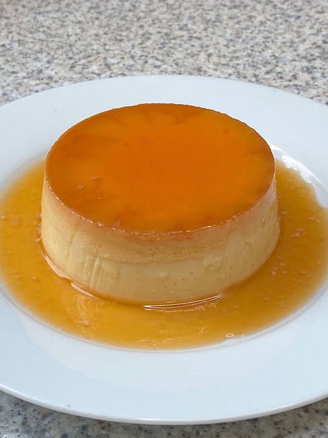 Ash Baber, Flan Dessert, Caramel Flan, Baked Custard, Caramel Pudding, Farmers Market Recipes, Dinner For One, Flan Recipe, Single Serving Recipes