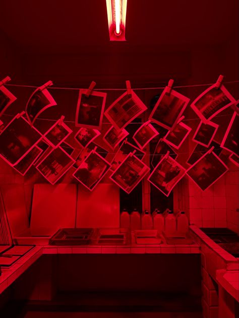 Photo room, red room, red light aesthetics, Albania Tirana Photography Red Room, Red In Film Aesthetic, Photo Developing Dark Room, Red Room Photography, Vampire Room Ideas, Vampire Room Aesthetic, Stalker Aesthetic, Workspace Photography, Vampire Room