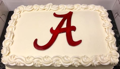 Alabama Cake Ideas, Alabama Grooms Cake, Alabama Birthday Cakes, Alabama Cake, Alabama Cakes, Grooms Cake Tables, Football Food Appetizers, Cake With Cream Cheese Icing, Bed Party