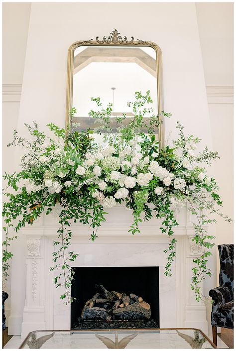 Wedding Flowers On Fireplace, Flowers Fireplace, Wedding Cake Backdrop, Motherhood Minis, Wedding Mantle, Cake Backdrops, Wedding Fireplace, Mantelpiece Decor, Fern Wedding