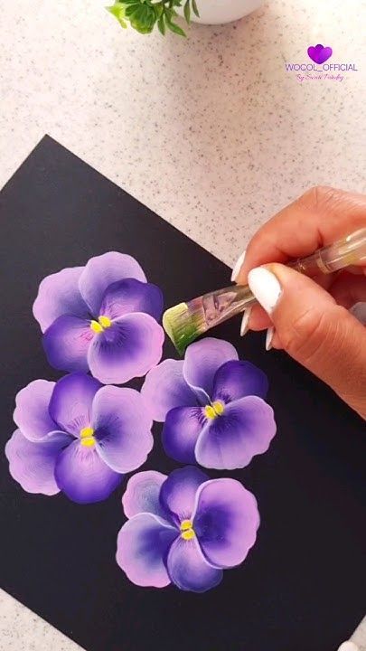 Pansies Painting, Flower Painting Videos, Trending Aesthetic, Painting Flowers Tutorial, Easy Flower Painting, Acrylic Art Projects, Fabric Painting Techniques, Flower Drawing Tutorials, Acrylic Painting Flowers