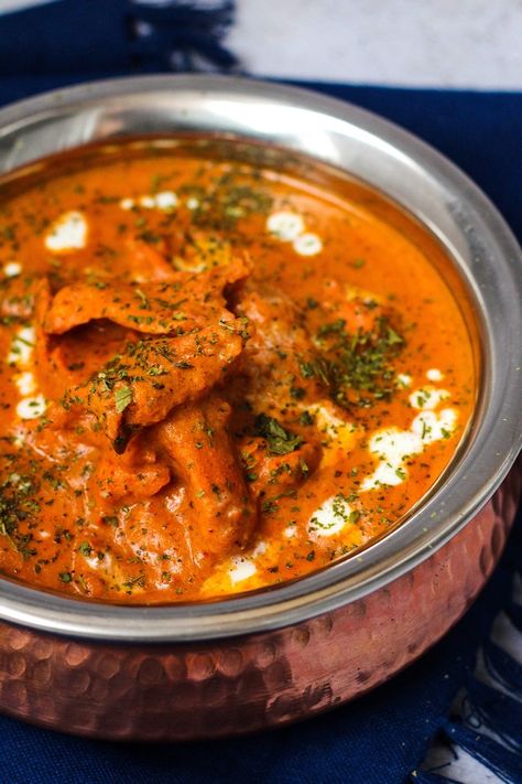 Authentic Butter Chicken Recipe, Authentic Butter Chicken, Protein In Chicken, Edible Finger Paint, Chicken Recipe Indian, Murgh Makhani, Vegan Sauce, Indian Recipes Authentic, Indian Videos