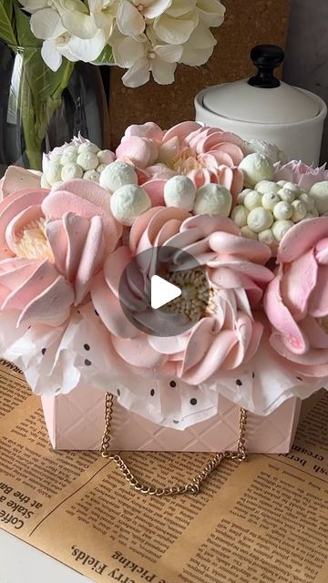 Marshmallow ZEFIR bouquet🌹Зефирные Букеты on Instagram: "Have you ever wondered if you could make flowers out of marshmallows? 🌸 Join my online workshop and learn how! I’m gonna show you easy techniques to create beautiful, edible bouquets.  ✅Participate from the comfort of your home  ✅Step-by-step instructions  ✅ Ongoing support and answers to any questions  Create and enjoy your own marshmallow bouquet Sign up now and get creative with me🌷" Marshmallow Bouquet, Marshmallow Flower, Marshmallow Flowers How To Make, Zefir Marshmallow Flowers, Marshmallow Flowers, Chocolate Bouquet Diy, Edible Bouquets, Chocolate Bouquet, Flower Food