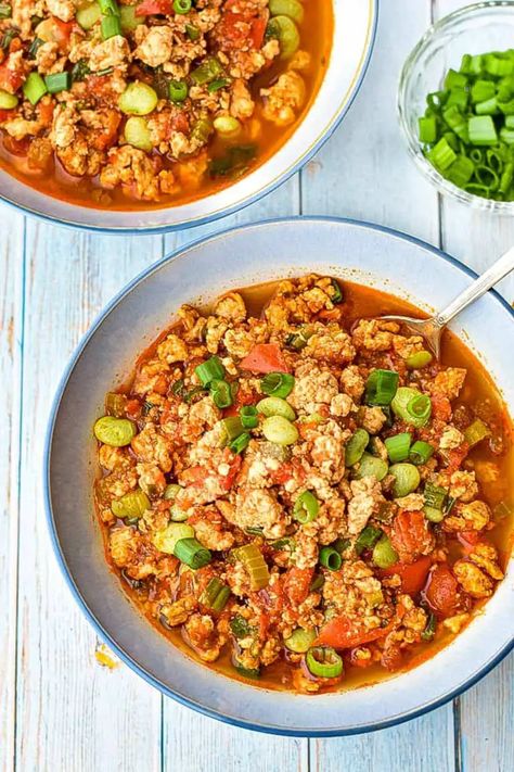 Combine the incredibly delicious flavors of chili and buffalo chicken with this Low FODMAP Buffalo Chicken Chili! Easily made in the Instant Pot or slow cooker, this mouthwatering chili is low FODMAP (in servings of up to 1 cup) with an easy Paleo/Whole30 option. #goodnomshoney #lowfodmap #instantpot #pressurecooker #slowcooker #buffalochicken #chili #paleo #whole30 #lunch #dinner Chicken Chili Instant Pot, Chicken Tender Salad, Chili Paleo, Pressure Cooker Chili, Paleo Low Fodmap, Lactose Free Cheese, Chili Instant Pot, Slow Cooker Buffalo Chicken, Fodmap Chicken