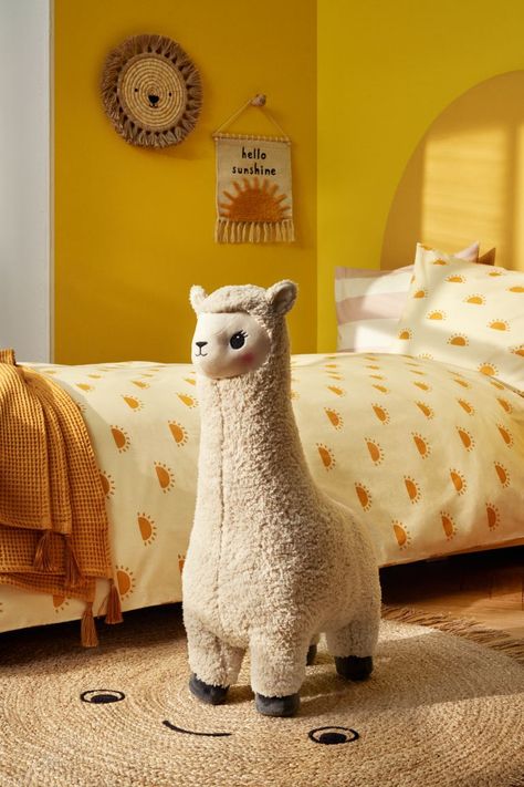 Toys Llama Toy, Nursery Nook, Sustainability Kids, Hm Home, Nursery Room Design, H&m Home, Nursery Design, Baby Room Decor, Nursery Themes